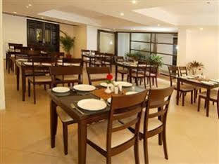 Hotel White Lotus Gurgaon Zewnętrze zdjęcie
